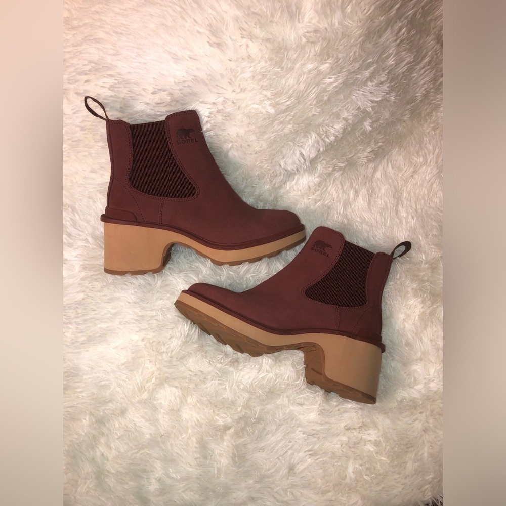 Sorel Women's Hi-Line Heel Chelsea Boots - Umber,Spice size 6.5 NWOB - Picture 5 of 16